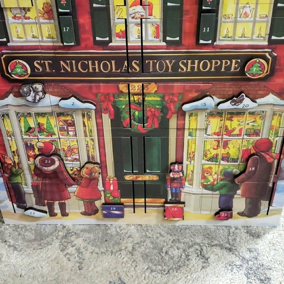 Musical Toy Shop Advent Calendar Christmas - Picture 6 of 10